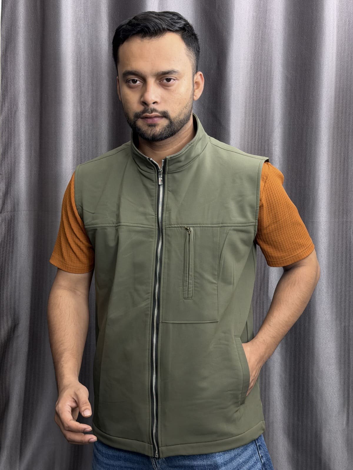 Sleevless Jacket - Olive